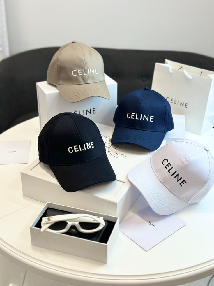 Caps